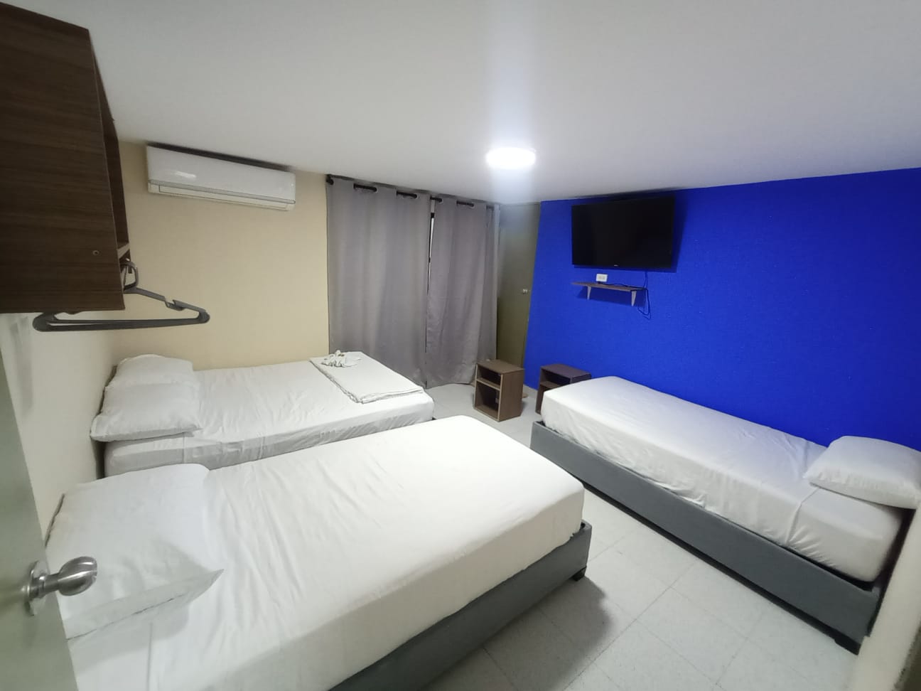 Casa Hotel Yemi - Habitación familiar o múltiple - 3