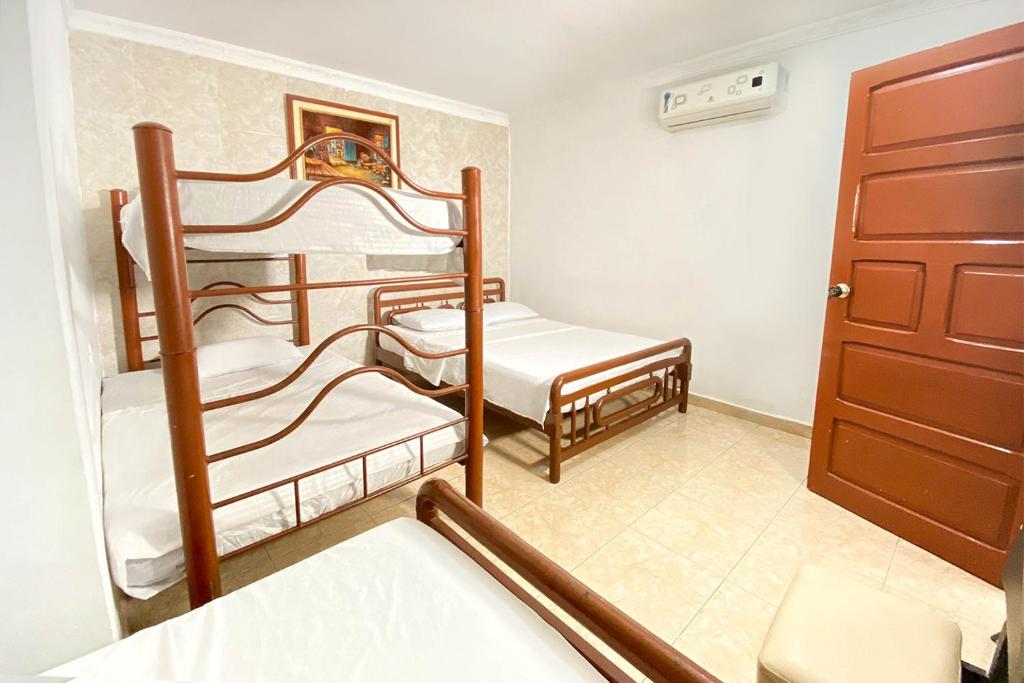 Ayenda Republicano Colonial No 2 15