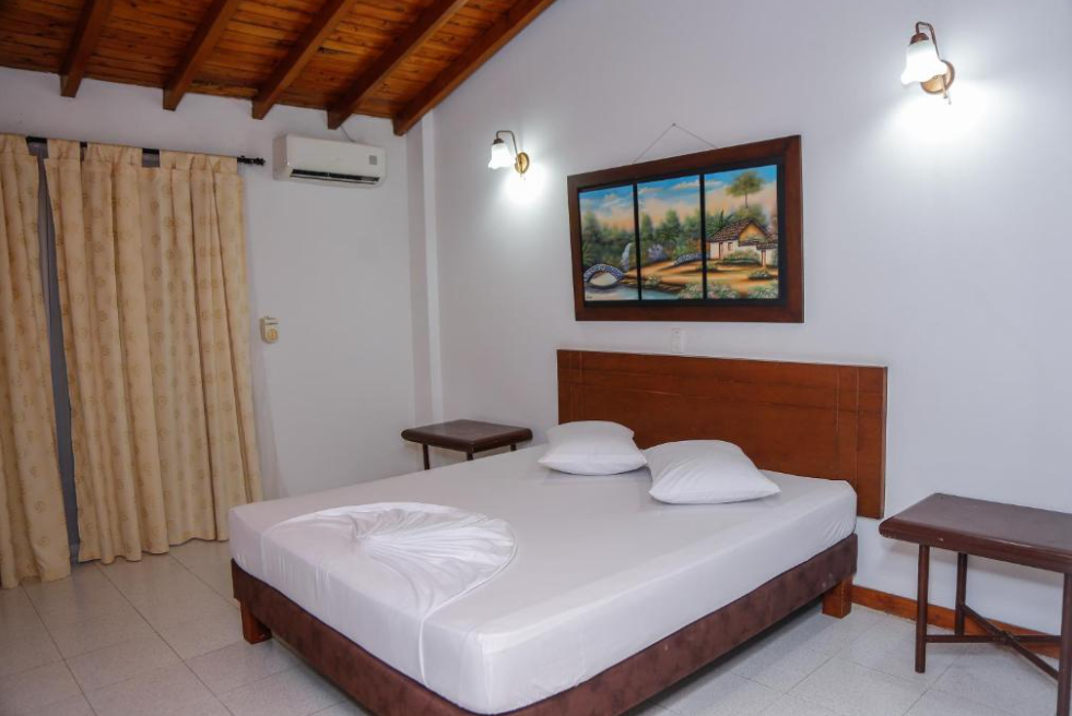 hotel y restaurante el mesón del gitano 12