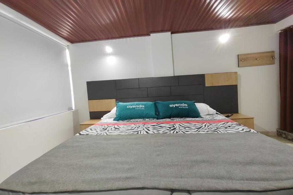Ayenda Gold House - Doble Estandar - 13