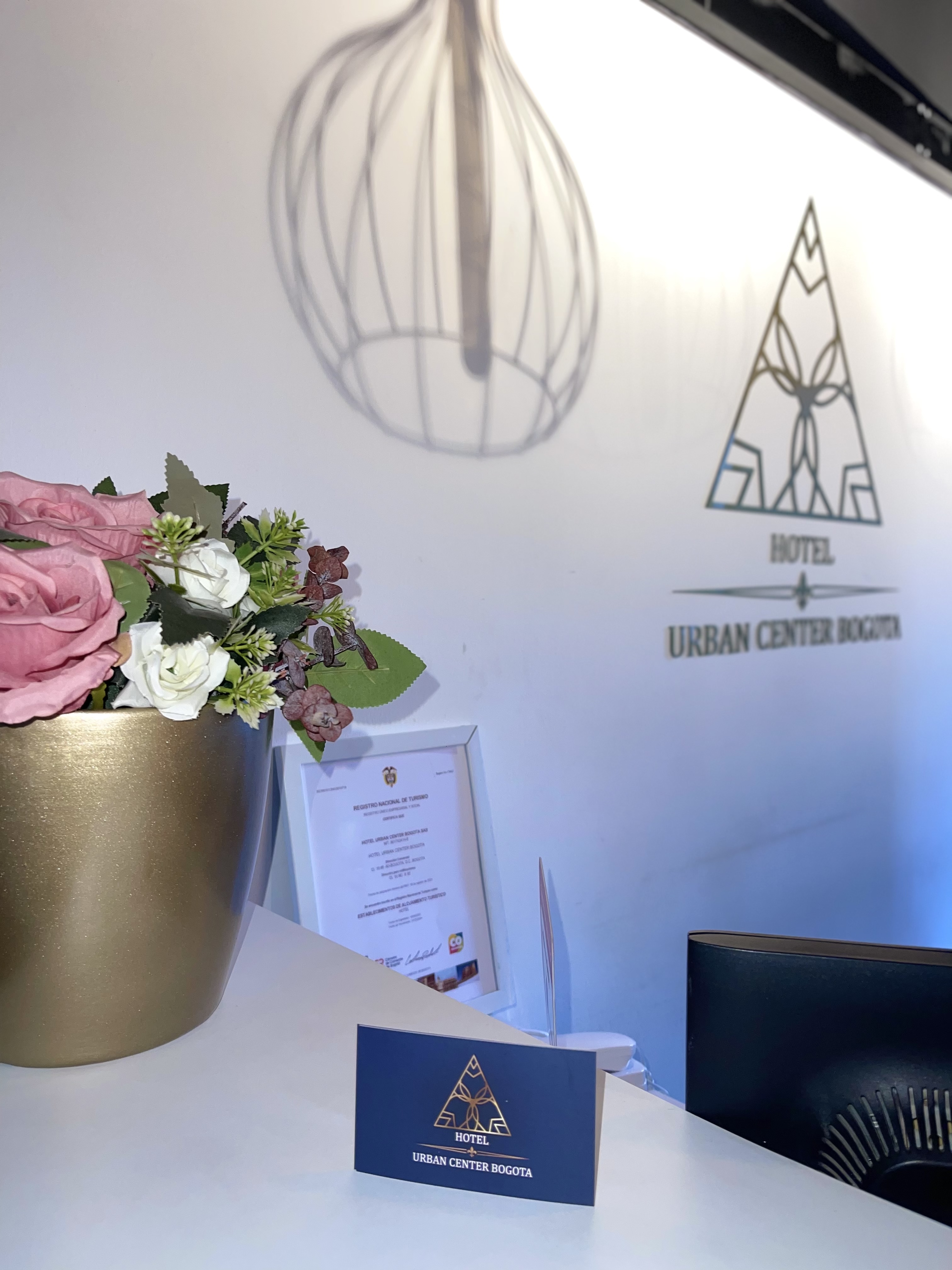 Hotel Urban Center Bogota - Recepción - 14