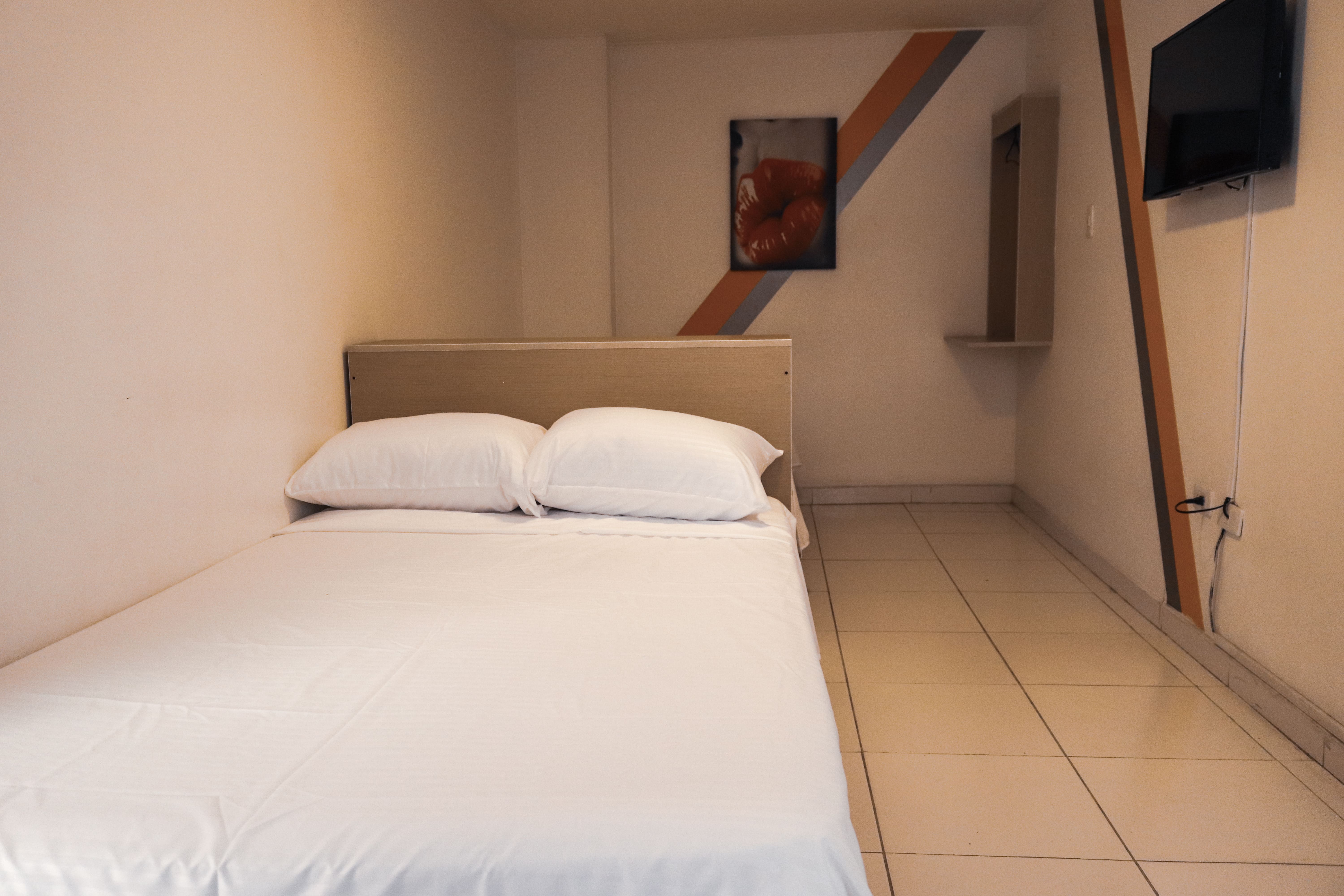 HOTEL CALIFORNIA BLUE  - Twin  - 5