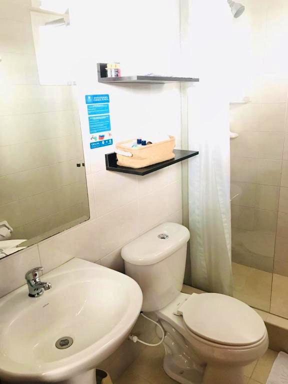 Ayenda Casa Prada - Doble Sencilla con Baño Privado Externo - 10