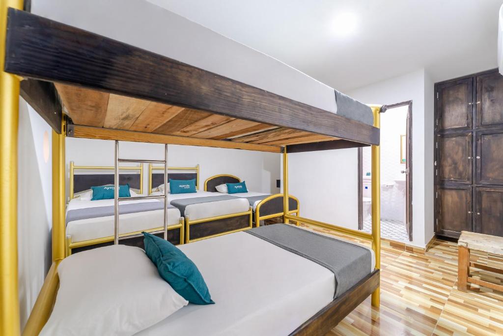 Ayenda 1305 Retro 41