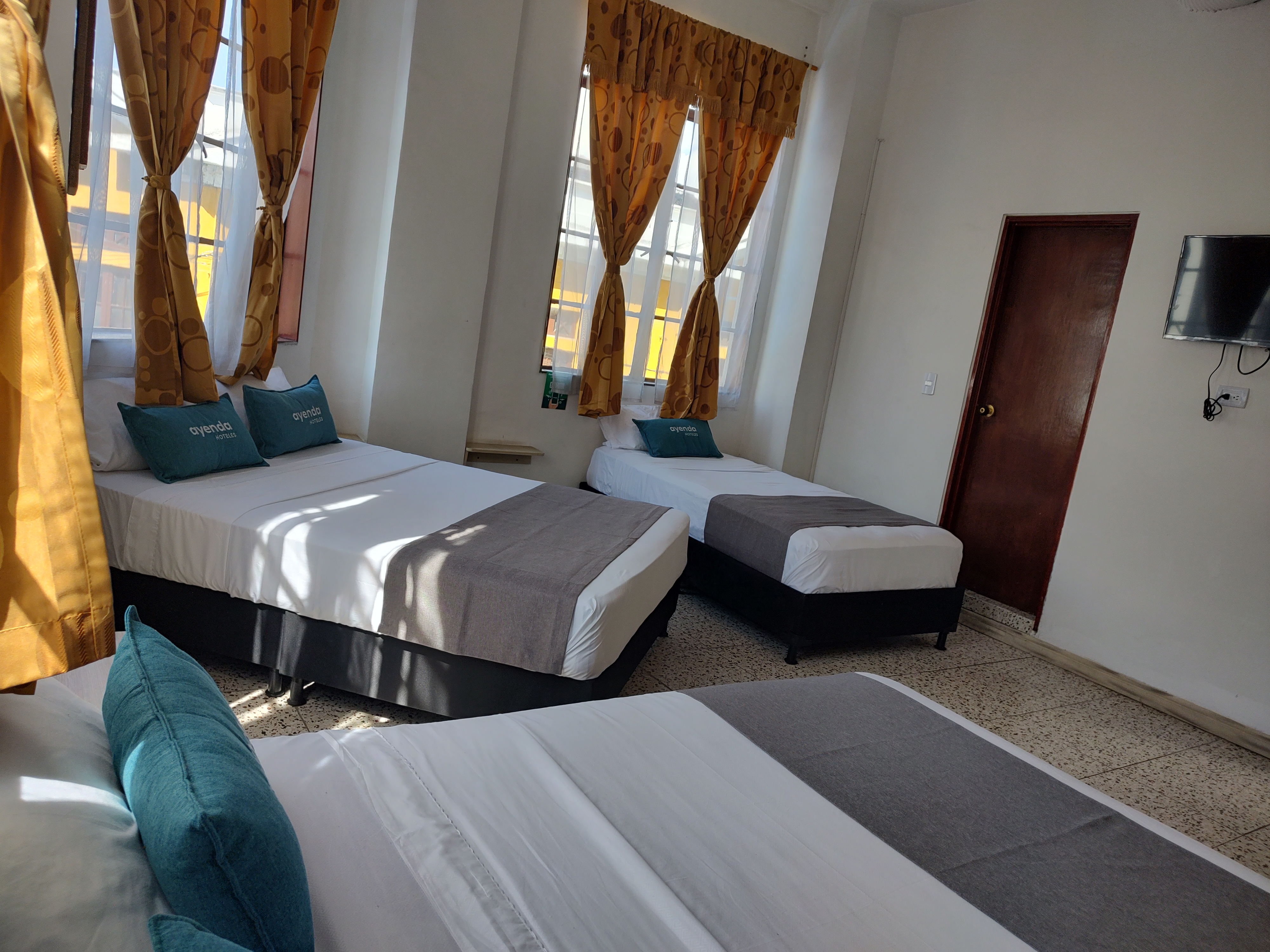 Ayenda Macondo - Sextuple - 1