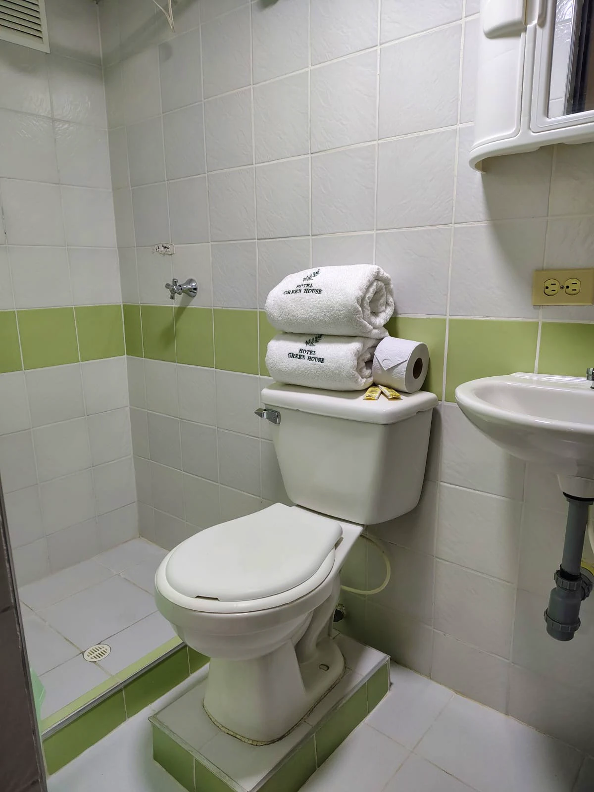 Apt Hotel Green House Manizales  - Habitacion - doble superior  - 8