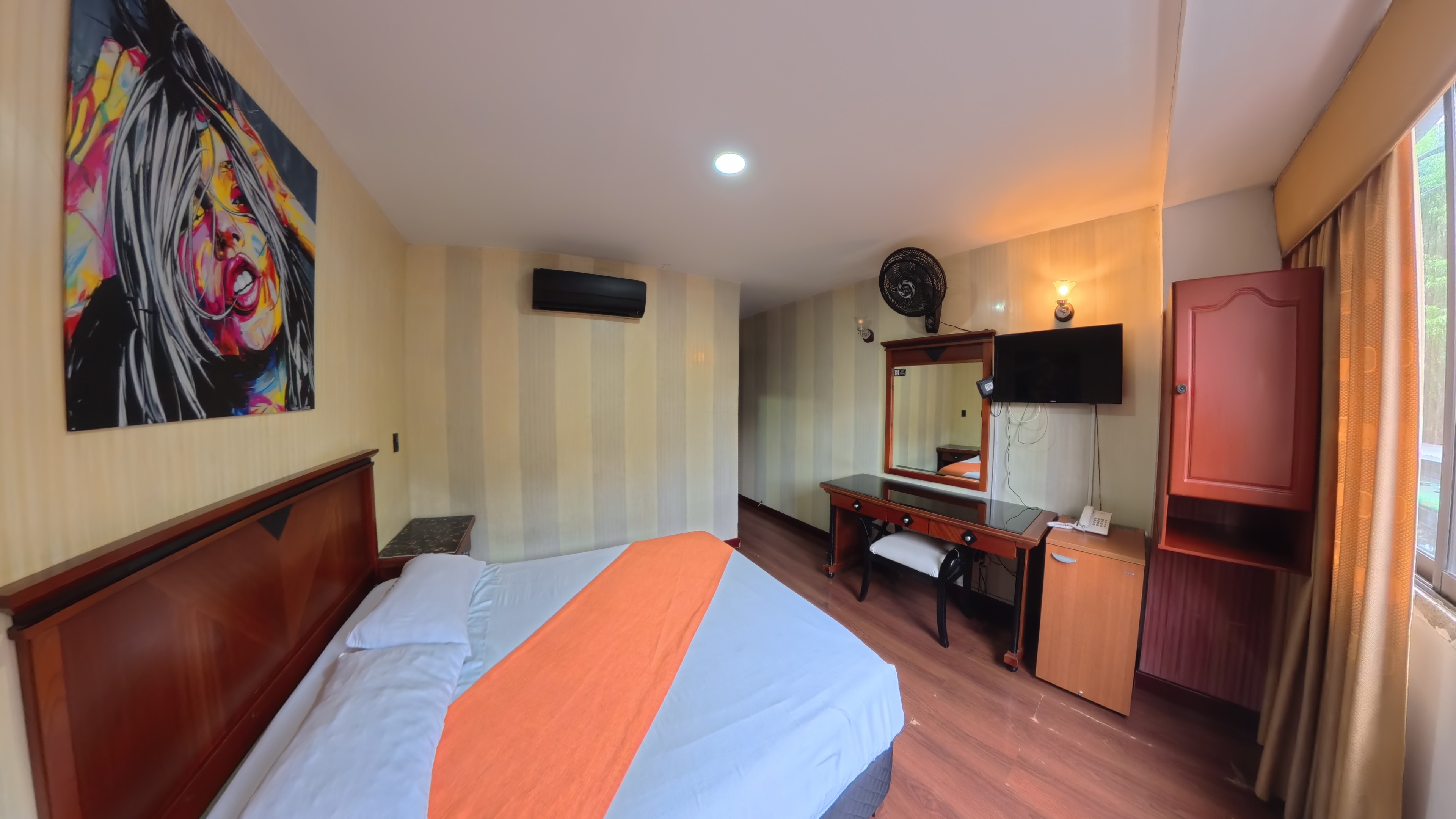 HOTEL IMPERIO REAL 10