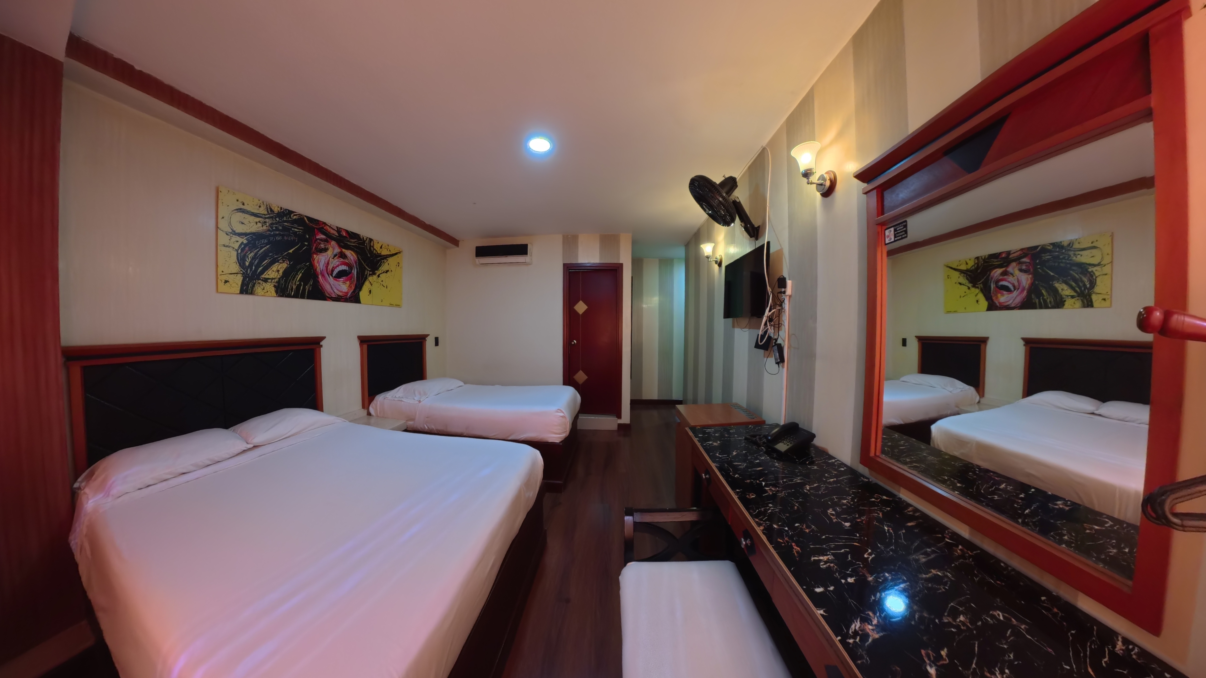 HOTEL IMPERIO REAL 54