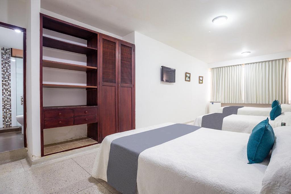 Ayenda Carivdi - Triple - 4