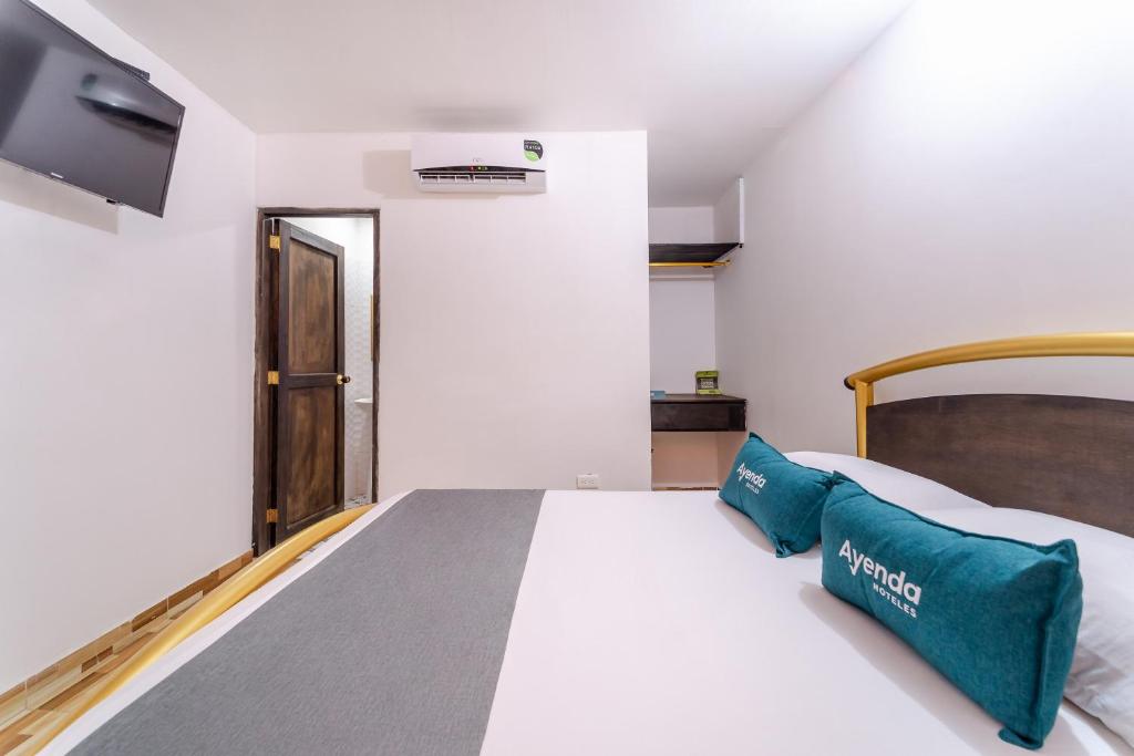 Ayenda 1305 Retro - Doble - 6