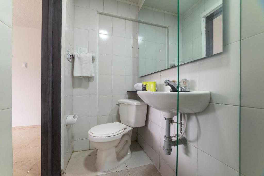 Ayenda 1055 Agora INN Corferias 21