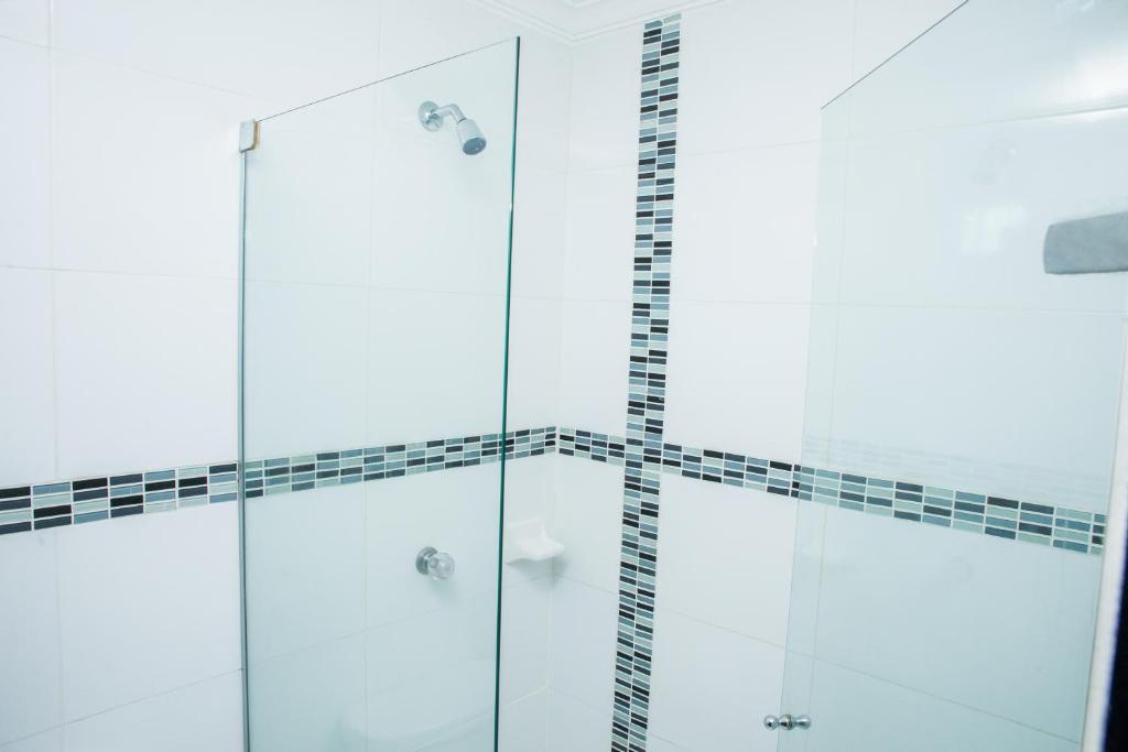 Ayenda 1315 Candiac 13