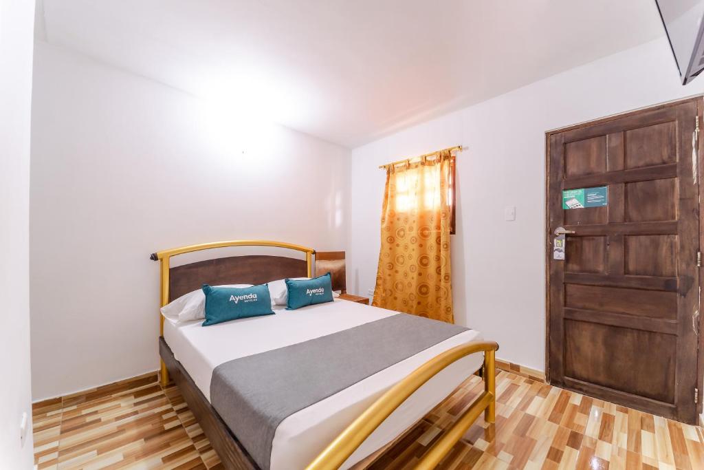 Ayenda 1305 Retro - Doble - 5