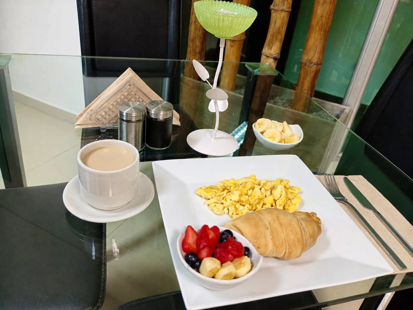 LHM HOTEL - Desayuno - 2