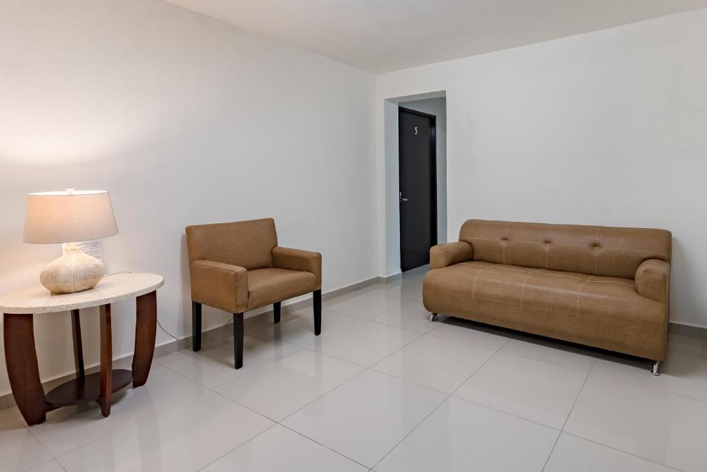 Ayenda Suites Ejecutivas Monterrey 16