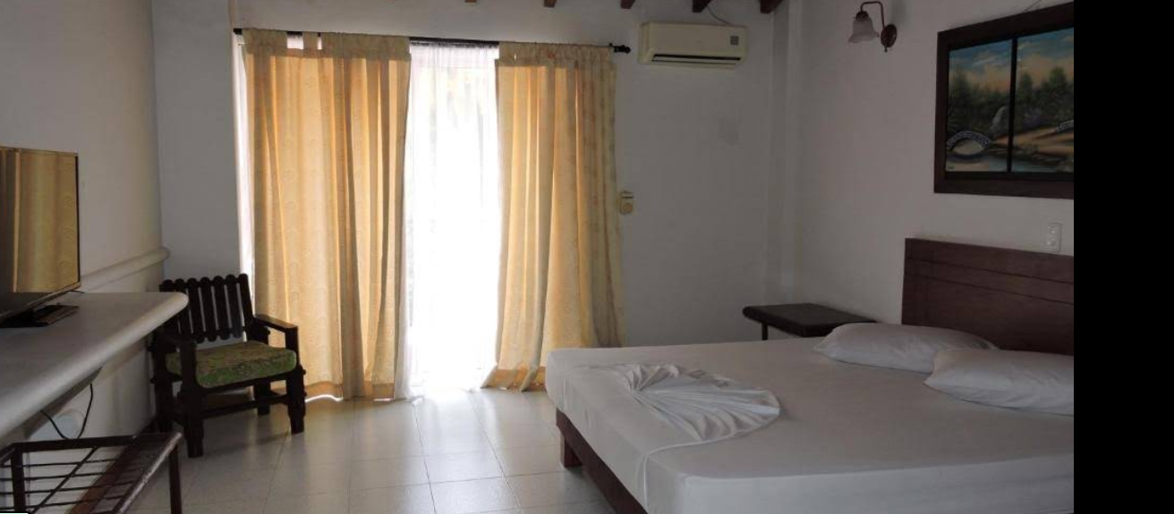 hotel y restaurante el mesón del gitano 13