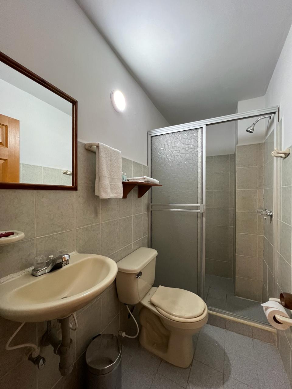 HOTEL ARMENIA CENTRO  - Quíntuple - Económica - 3