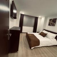 Hotel Tesla 28