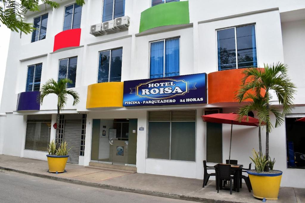 Ayenda Roisa 25