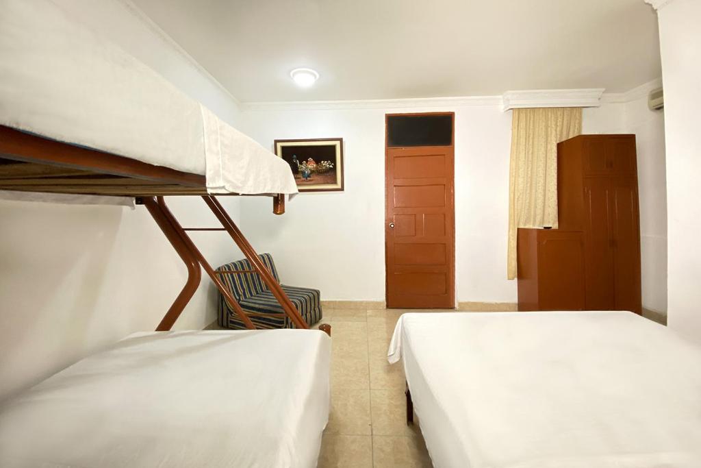 Ayenda Republicano Colonial No 2 - Cuádruple - 3