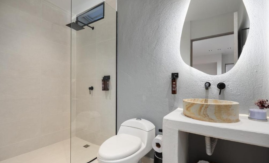 NAGO HOMETEL - Baño - 9
