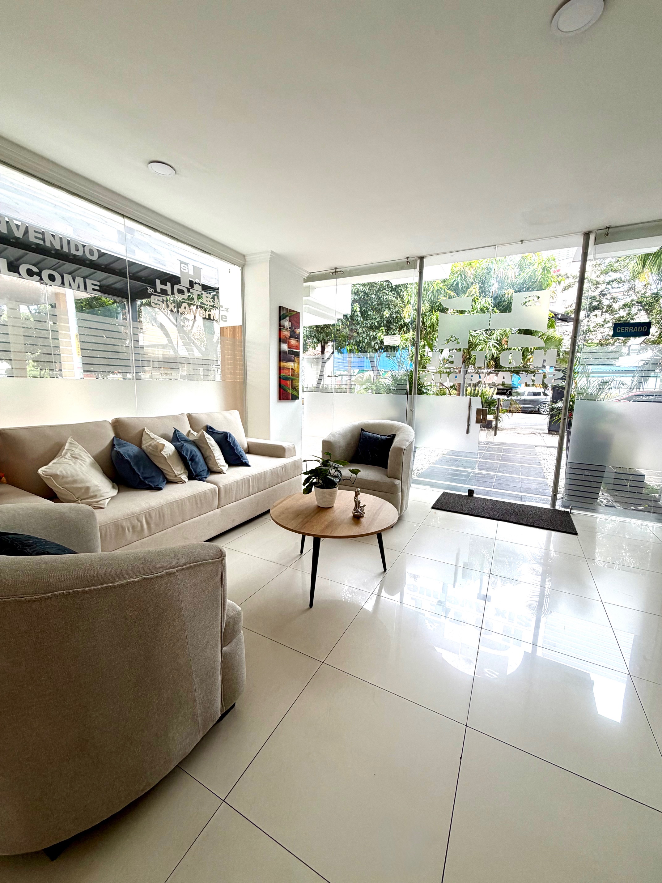 Hotel Six Avenue Cali - Recepción - 42