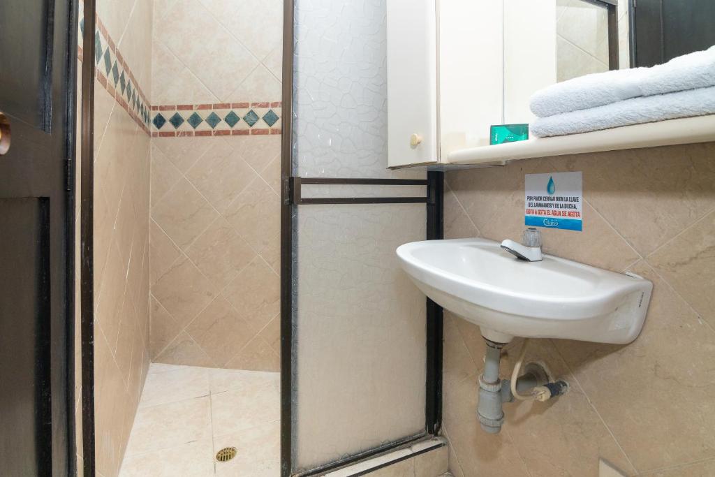 Ayenda Calypso 1142 20