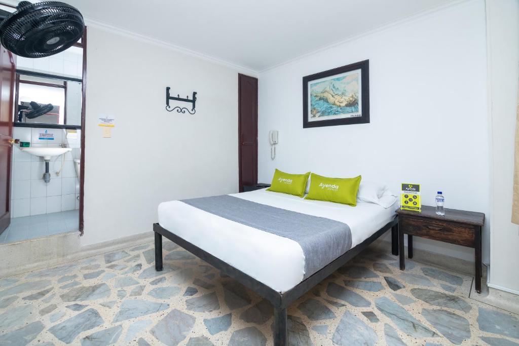 Ayenda Calypso 1142 5