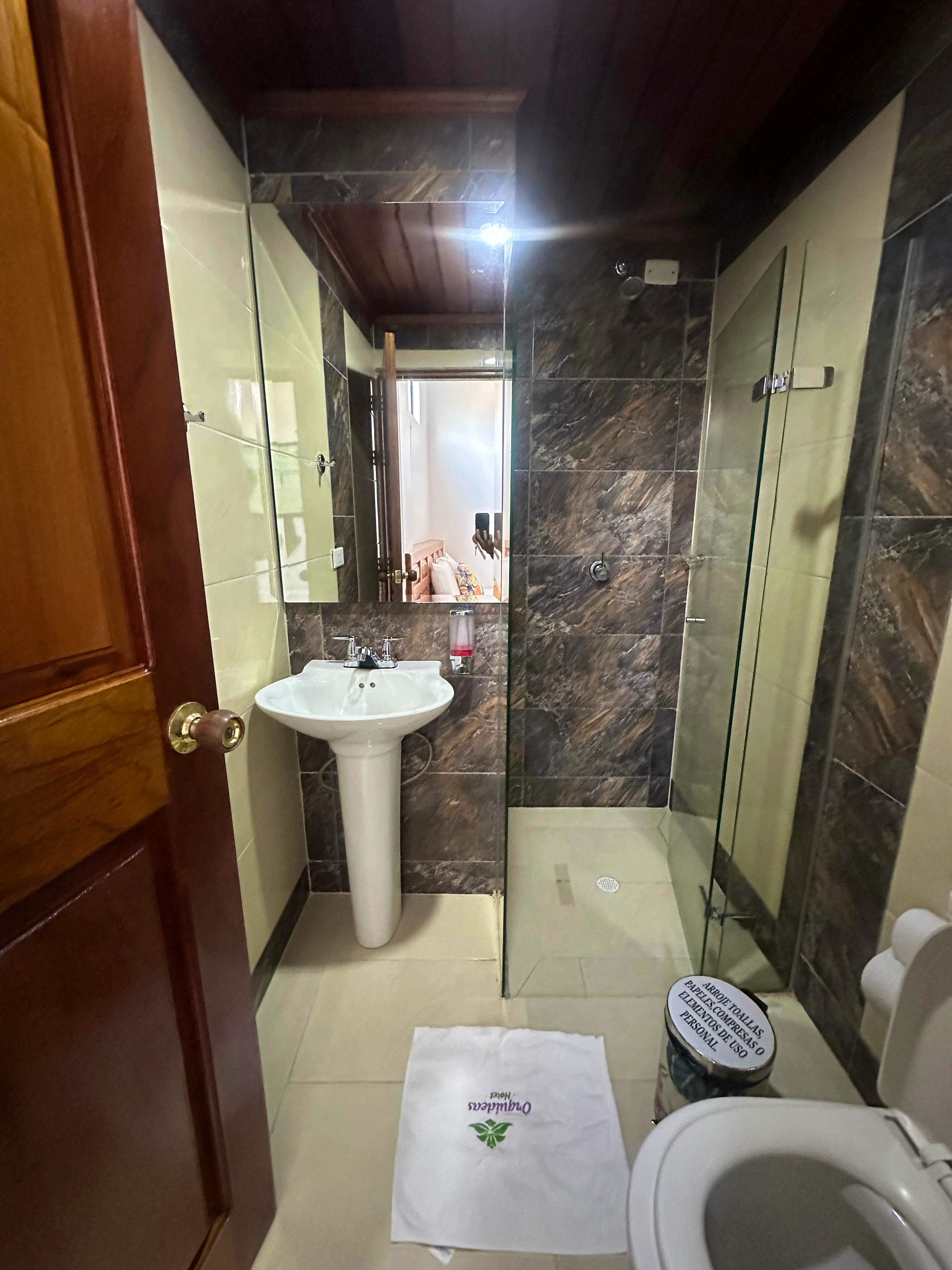 Parque Orquideas Hotel 17