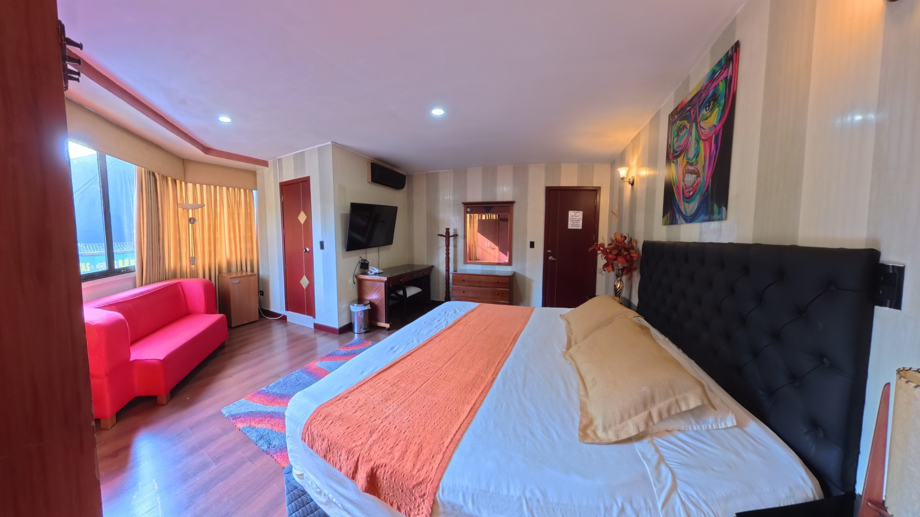 HOTEL IMPERIO REAL 22