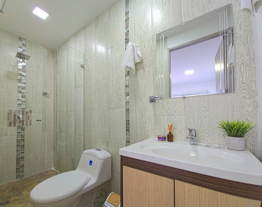 Casa Megua 3 - Iluminada Habitacion baño privado cerca a Hangares 05 - 28