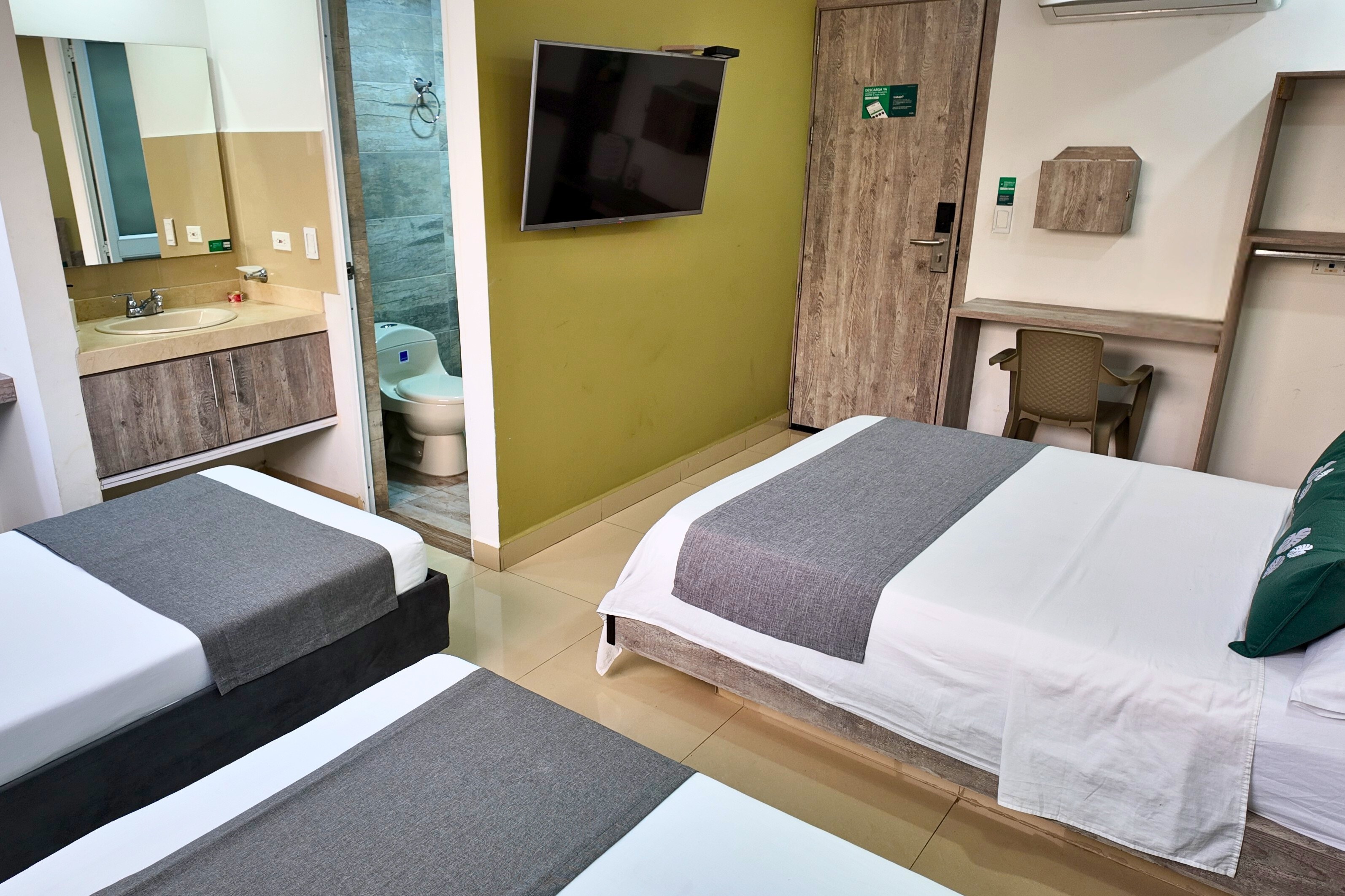 Hotel Eco Suite Cali - Cuadruple Superior  - 12