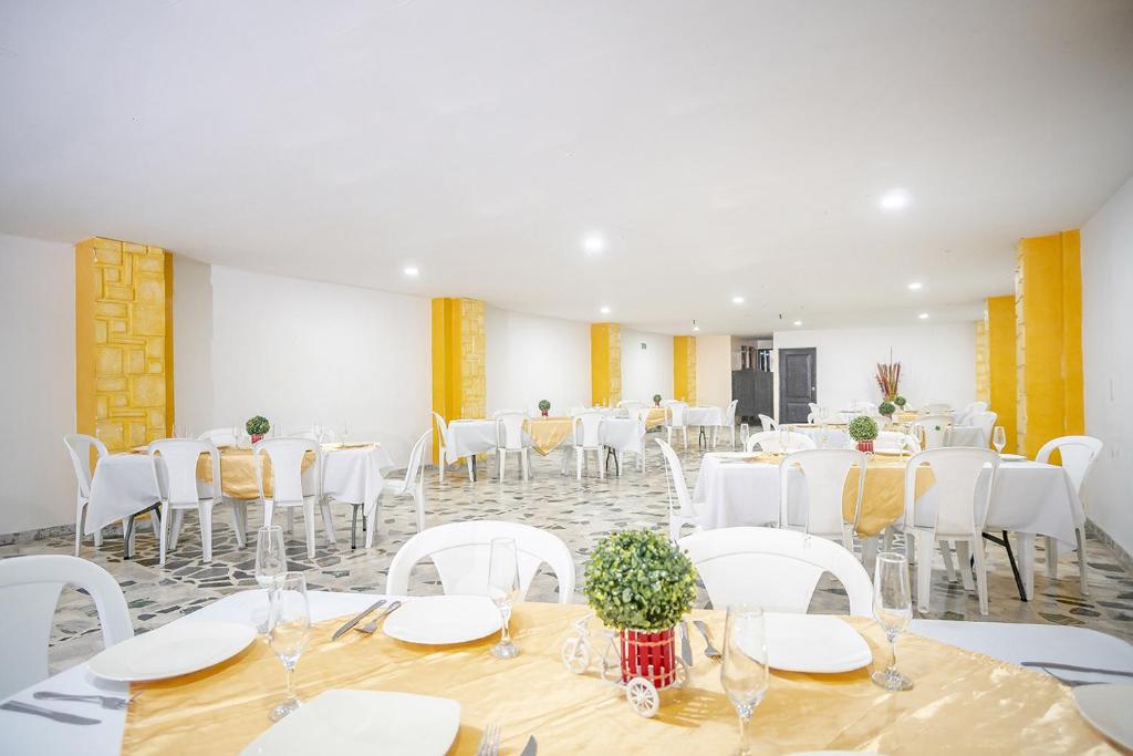 Ayenda 1910 Gold Plaza 20