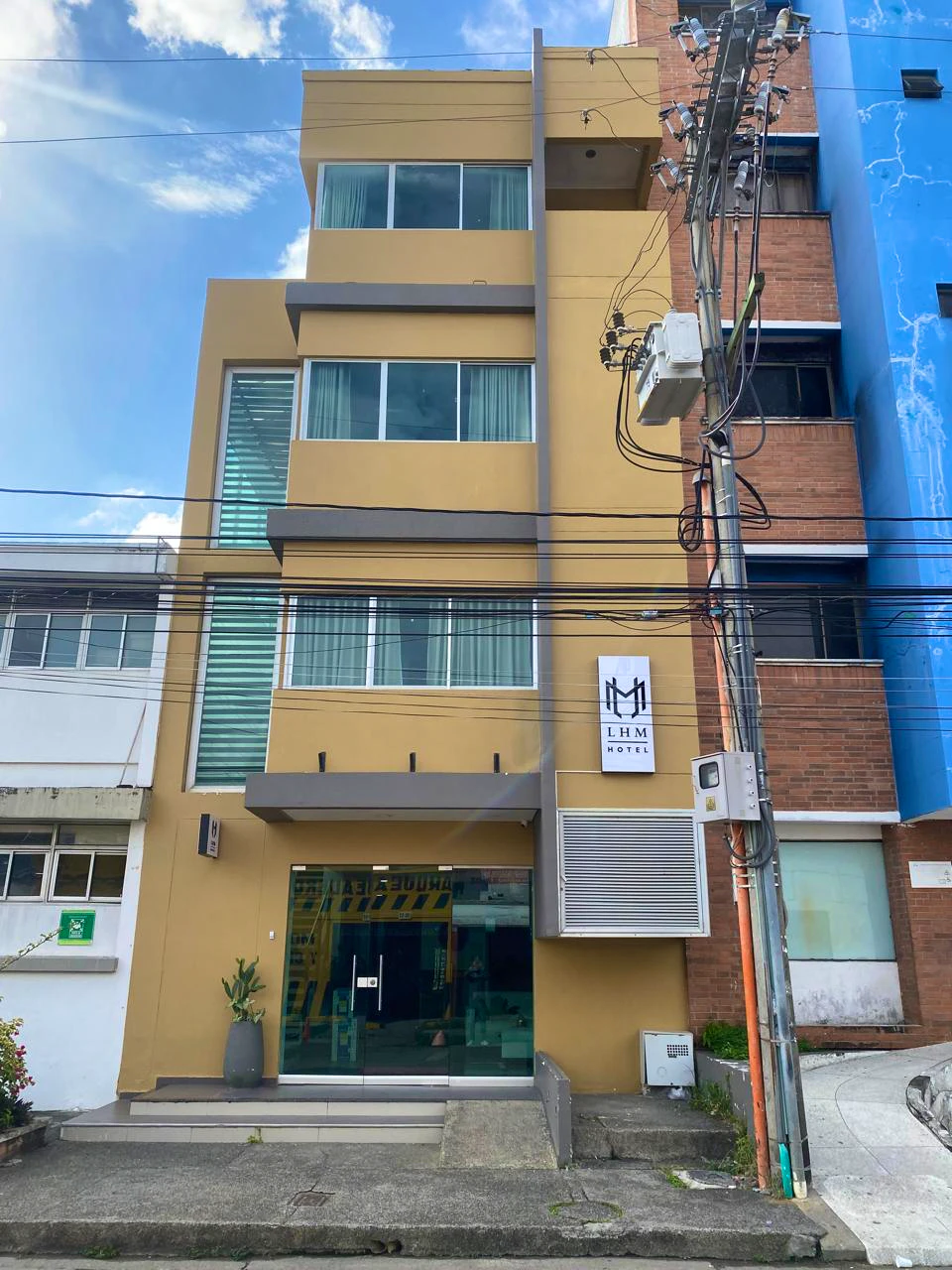 LHM HOTEL - Fachada - 0