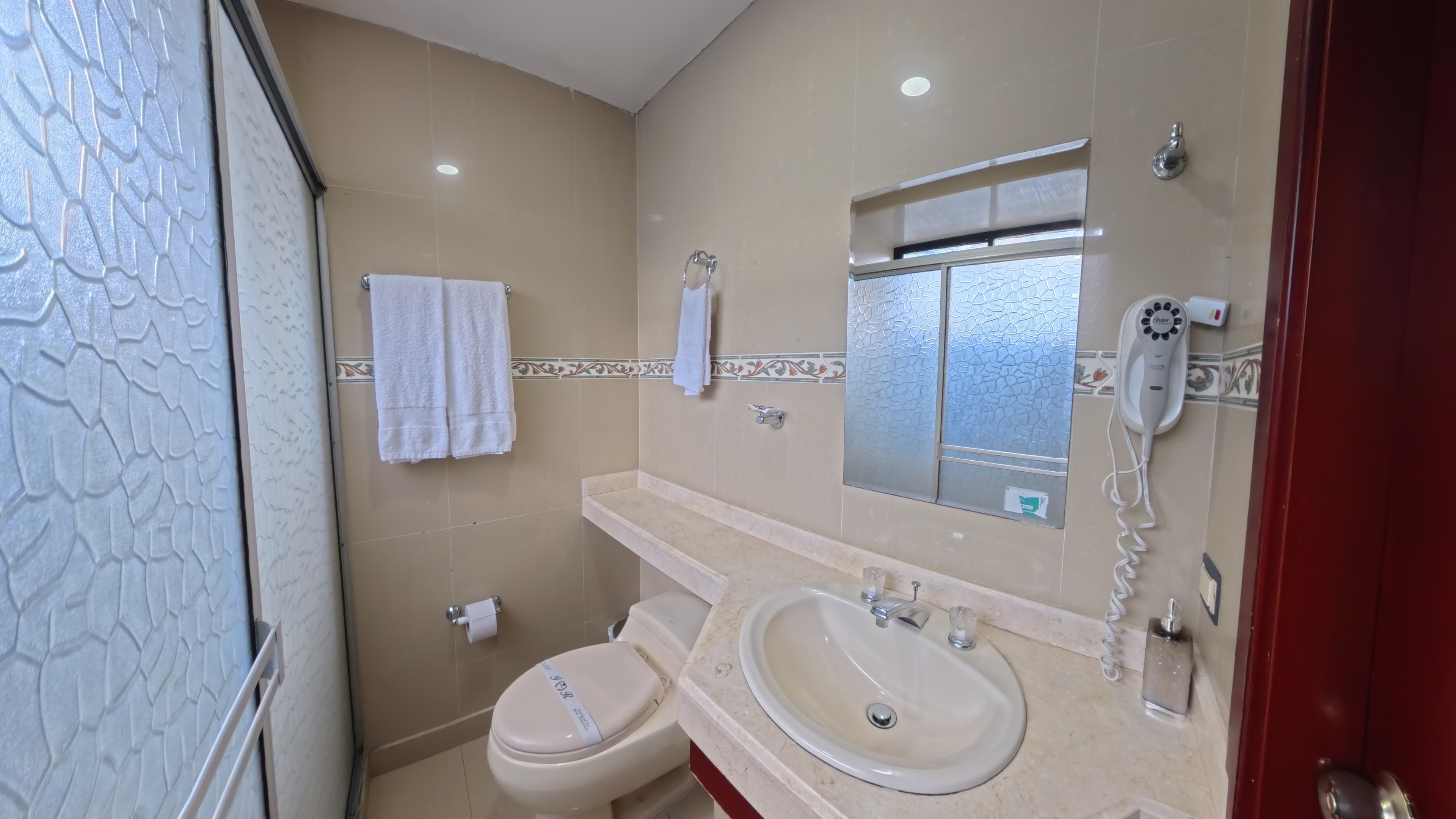 HOTEL IMPERIO REAL 36