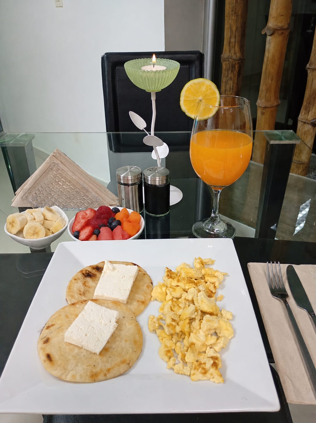 LHM HOTEL - Desayuno - 3