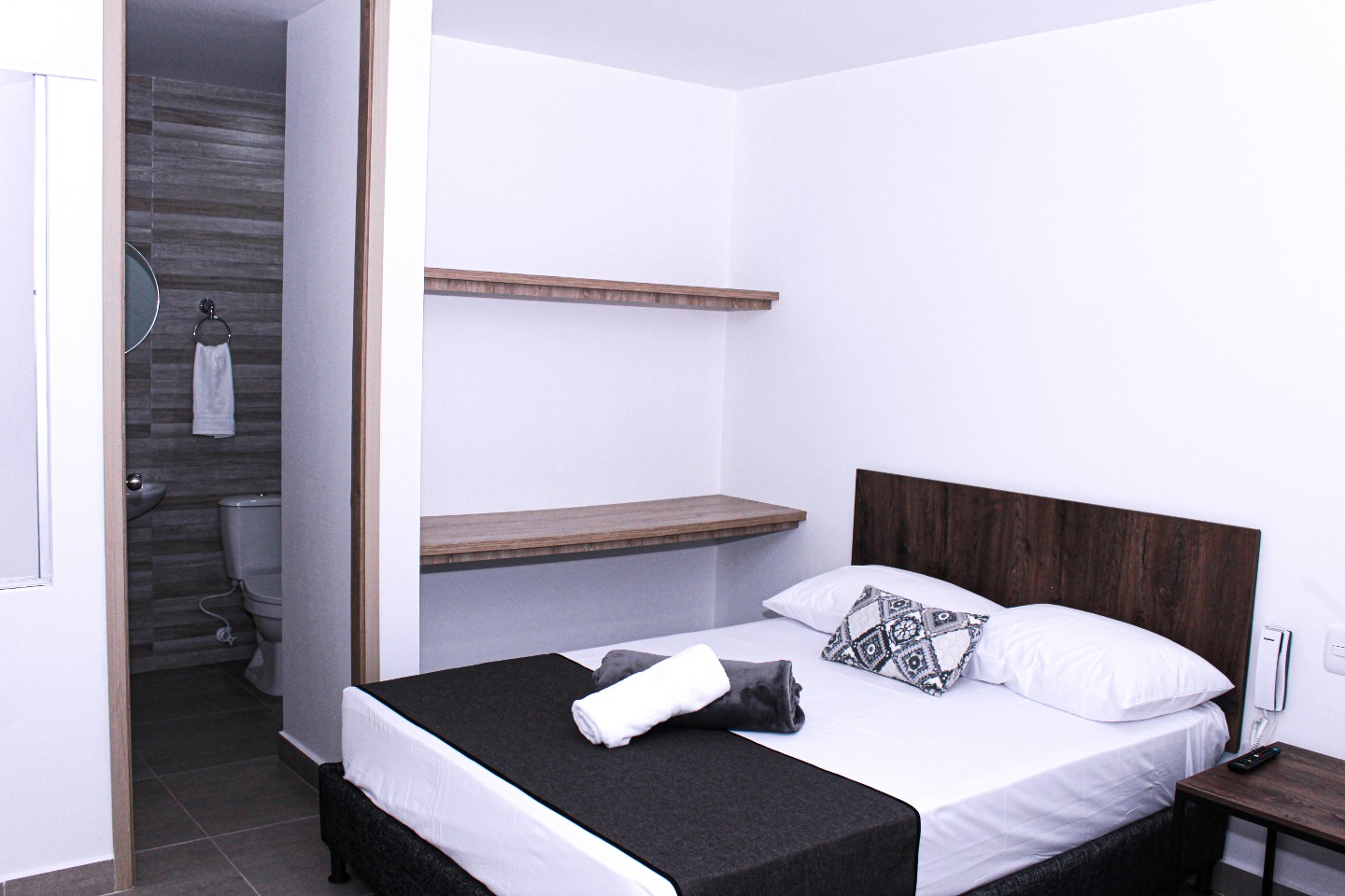 Ayenda Hotel MM - Doble Estándar - 4