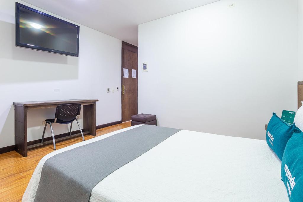 Ayenda Las 4 Estaciones - Doble Estandar - 0