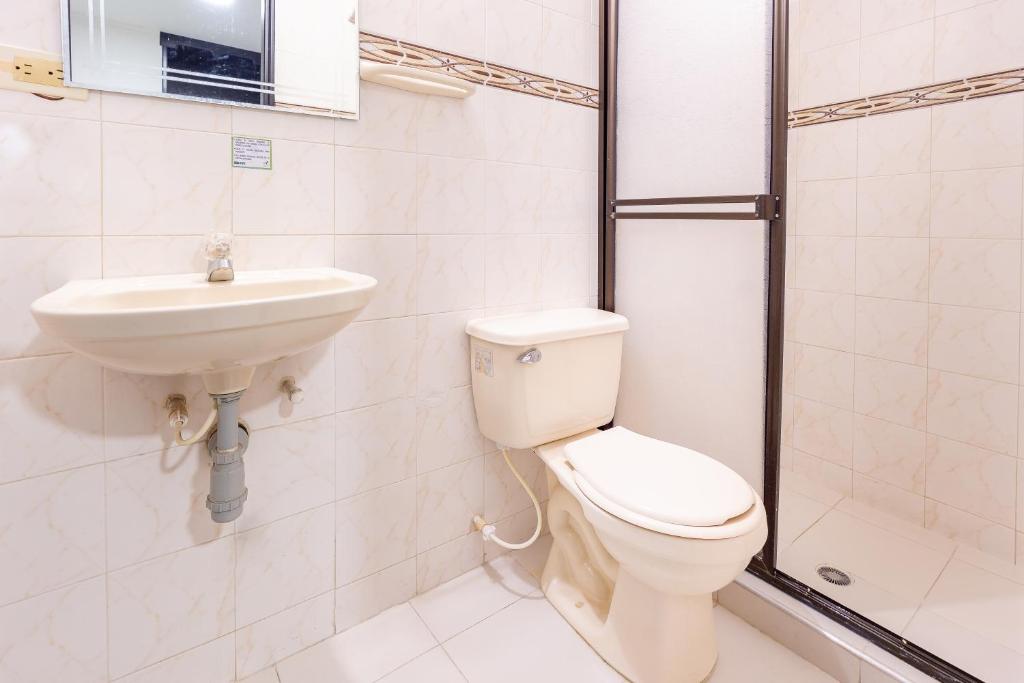 Ayenda 2304 Union Valledupar - Baño - 16