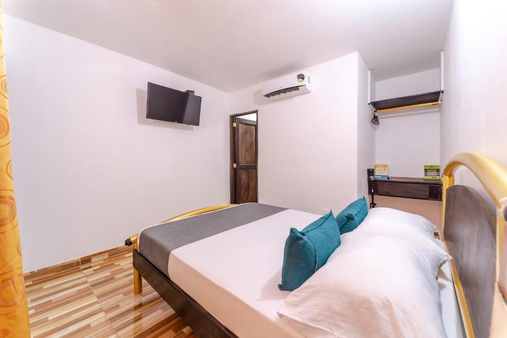 Ayenda 1305 Retro - Doble - 7