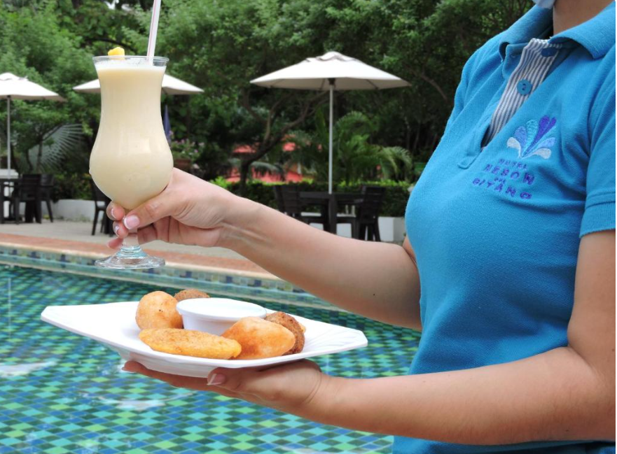 hotel y restaurante el mesón del gitano 16