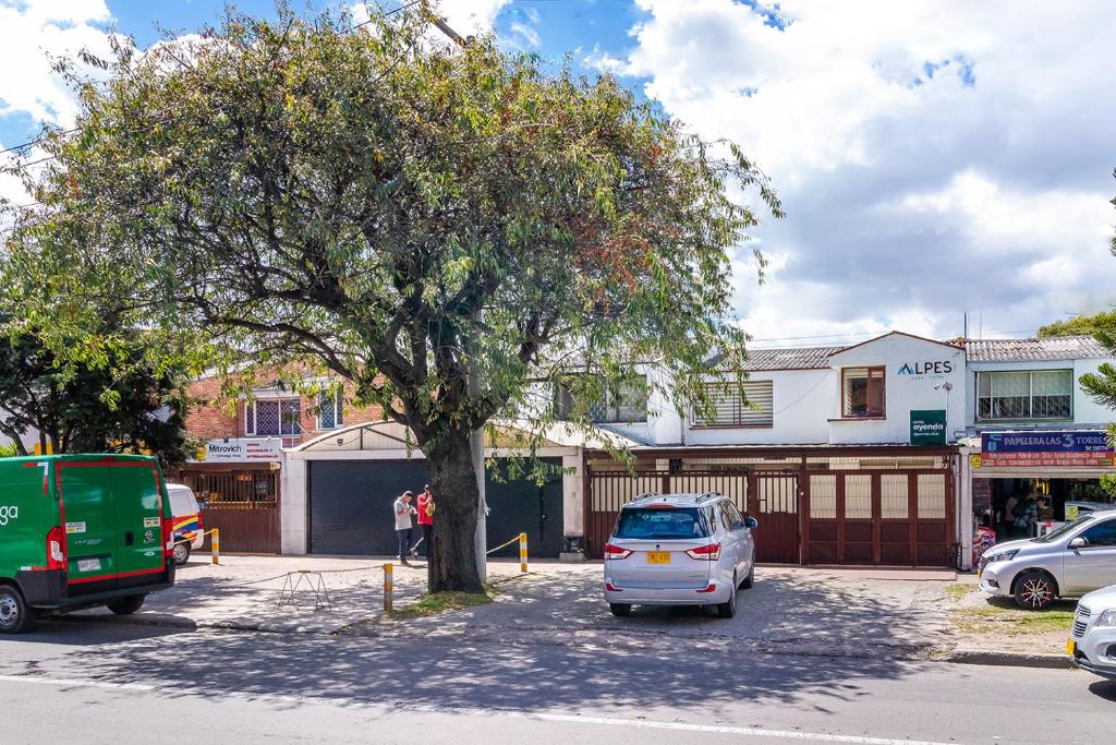 Ayenda 1079 Bogotá Alpes Polo Club 14