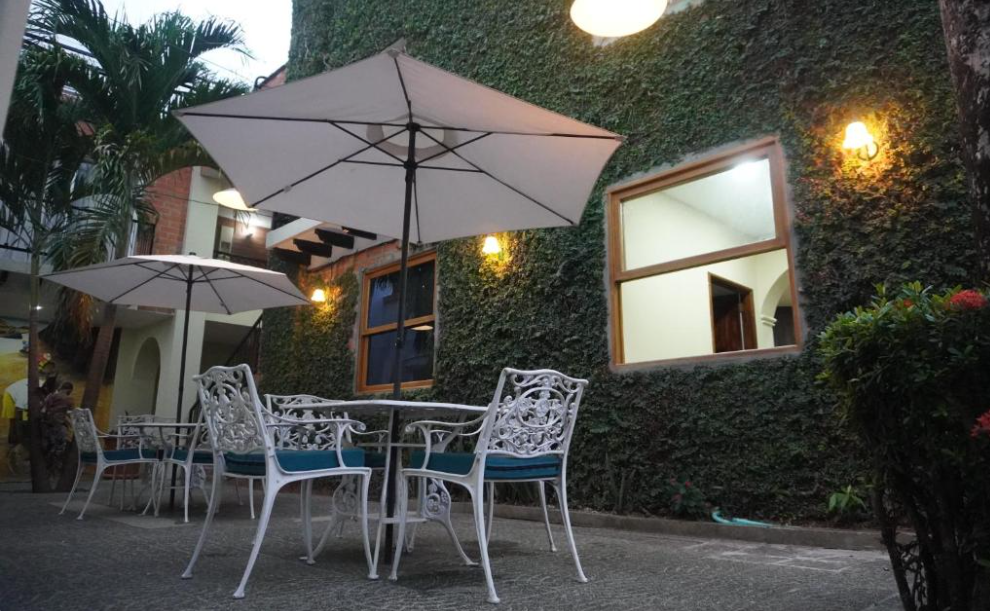 hotel y restaurante el mesón del gitano 20