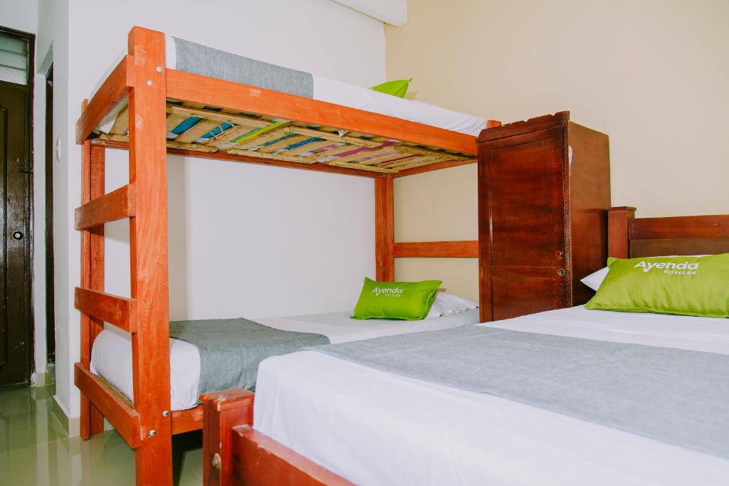 Ayenda 1614 Playa Mar 18