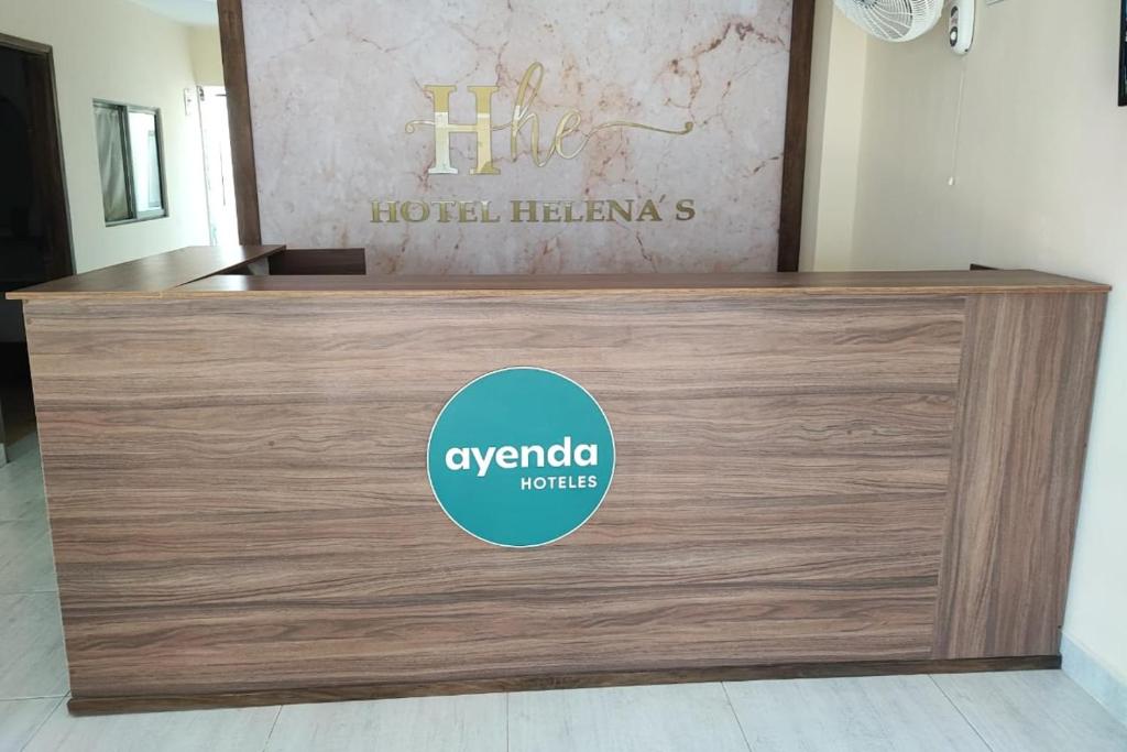 Ayenda Helena´s 19