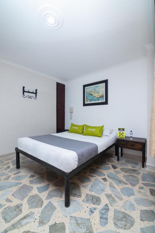 Ayenda Calypso 1142 31