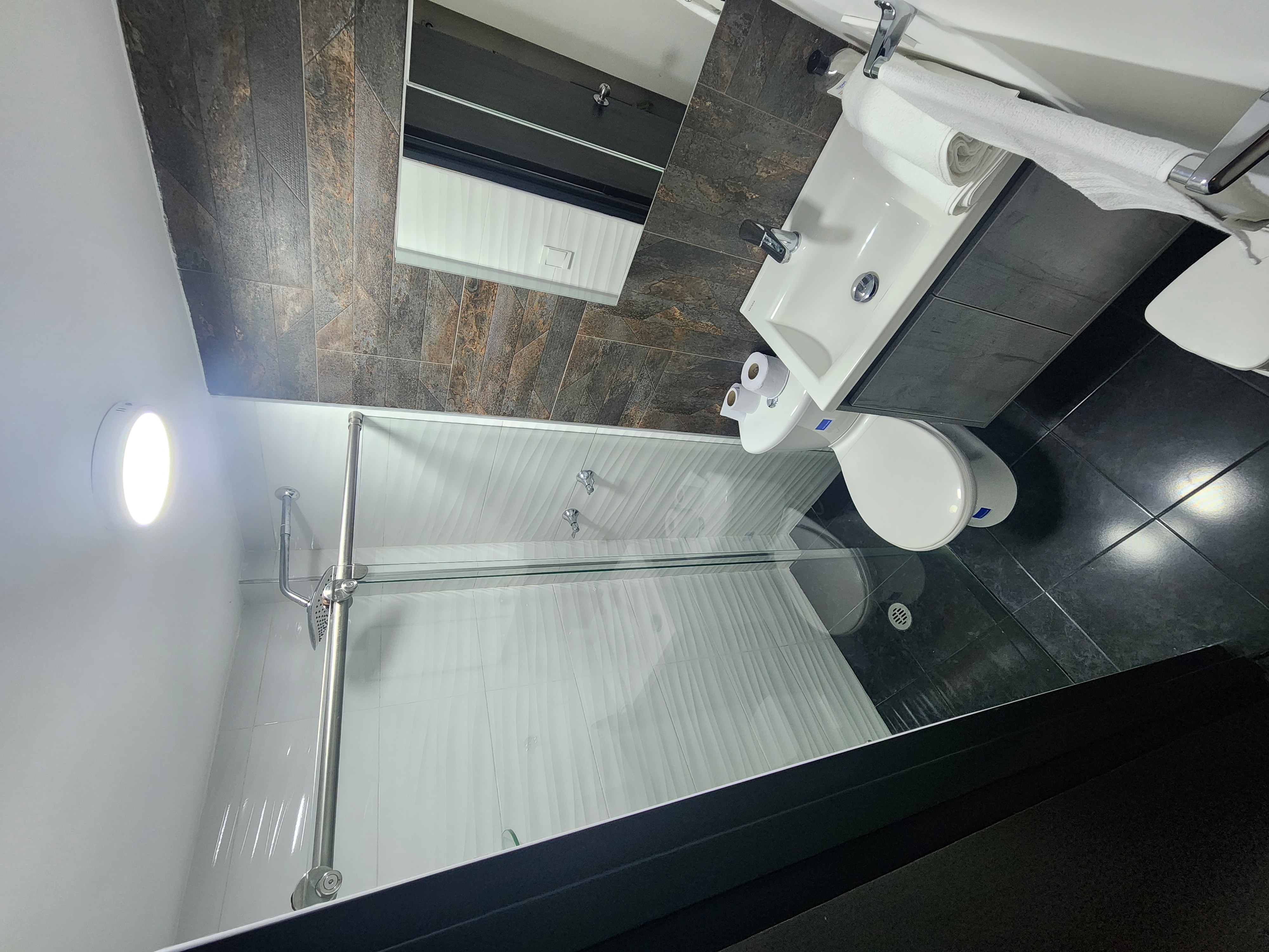 CASA TURISTICA M&C 8