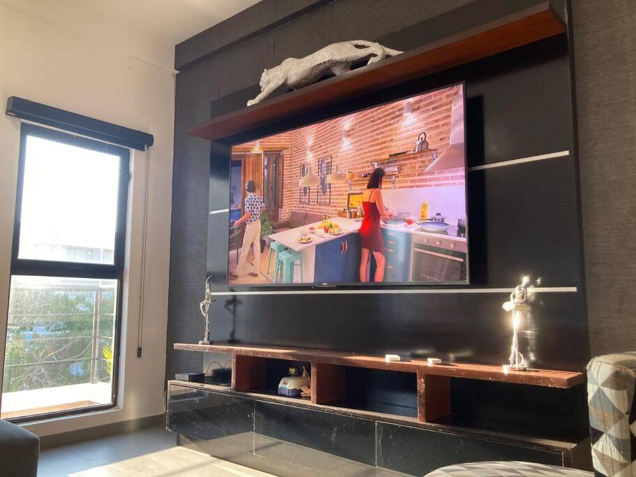 Luxury Oceanfront Direct Rent 11